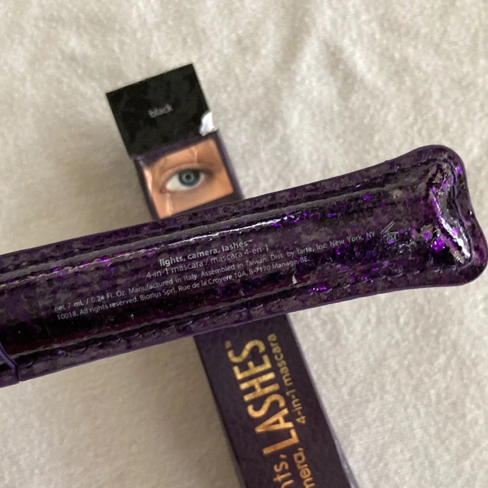 NEW Tarte Lights, Camera, Lashes 4-in-1 Mascara Black Volume NIB *Box Damaged